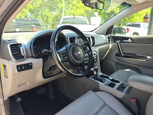 Used 2018 Kia Sportage EX FWD image 24