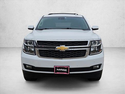 Used 2018 Chevrolet Tahoe LT image 2