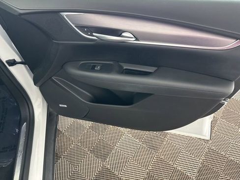 Used 2017 Cadillac XT5 Premium Luxury w/ LPO, Wheel Lock Package image 20