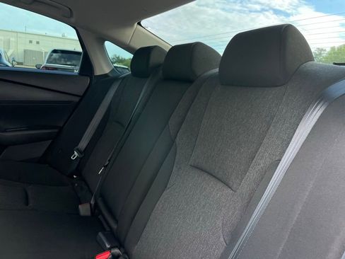 Certified 2025 Honda Accord SE image 40