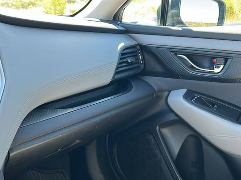 Used 2023 Subaru Outback Premium image 19