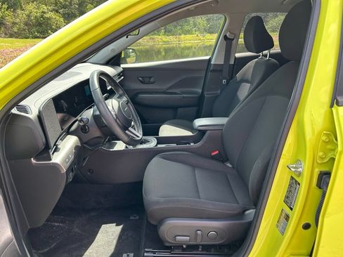 Used 2025 Hyundai Kona SEL FWD image 15