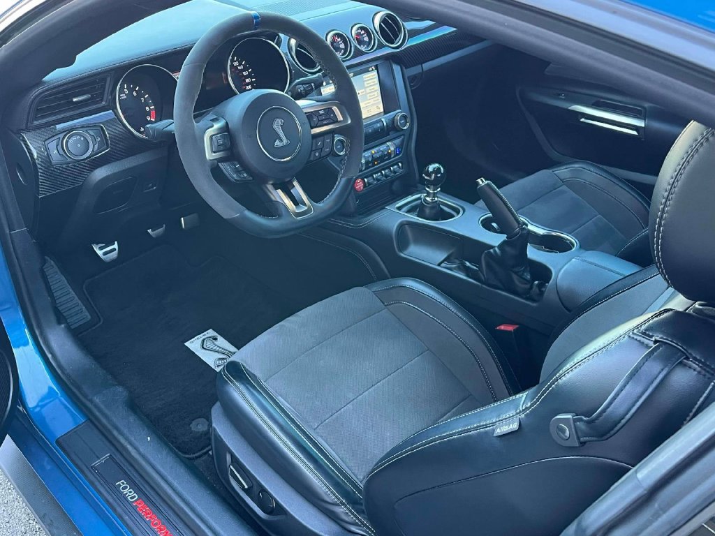 Used 2019 Ford Mustang Shelby GT350 w/ Technology Package RWD image 14