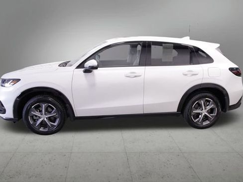 Certified 2024 Honda HR-V EX-L image 3