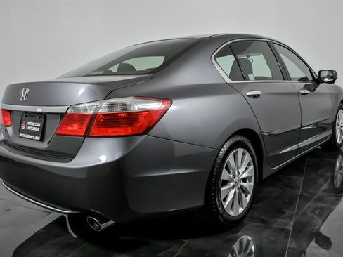 Used 2014 Honda Accord EX image 10