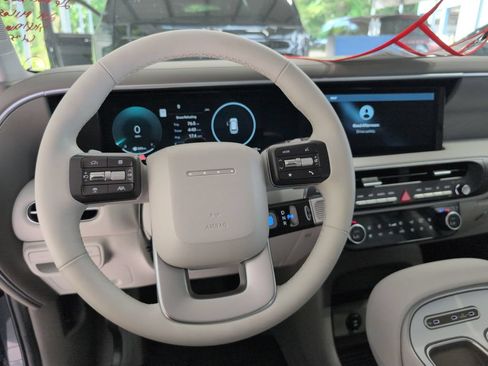 Used 2026 Hyundai Palisade SEL FWD image 12