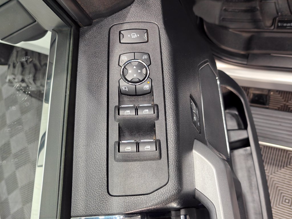 Used 2017 Ford F250 Platinum w/ Platinum Ultimate Package AWD/4WD image 75