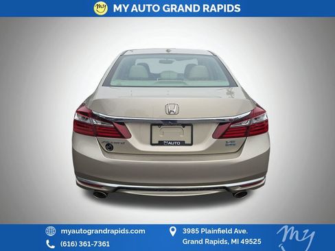 Used 2017 Honda Accord EX-L image 7