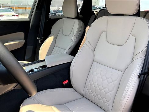 New 2026 Volvo XC60 T8 Plus w/ Protection Package Premier image 23