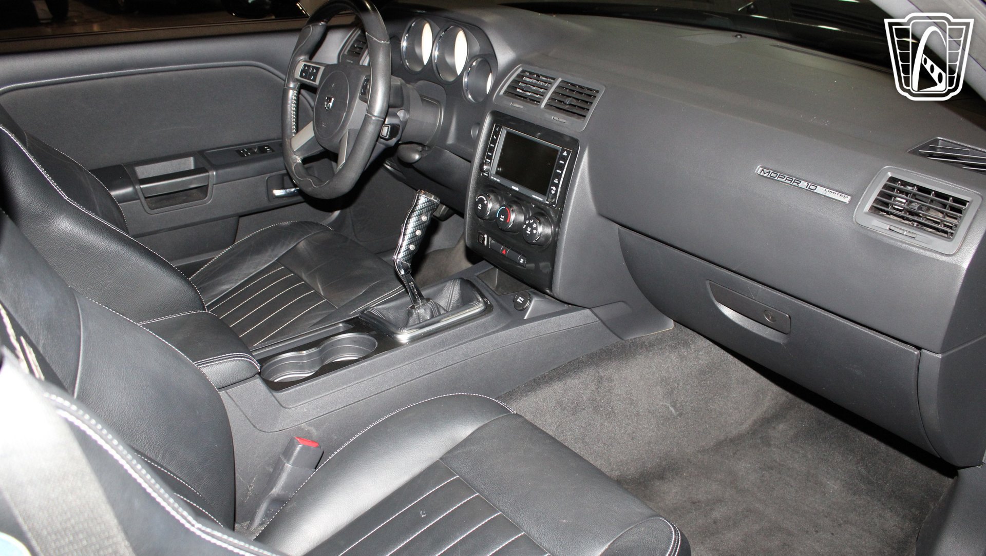 Used 2010 Dodge Challenger R/T w/ Mopar 10 Pkg RWD image 11