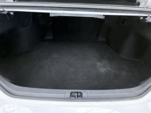 Used 2020 Toyota Camry SE image 40