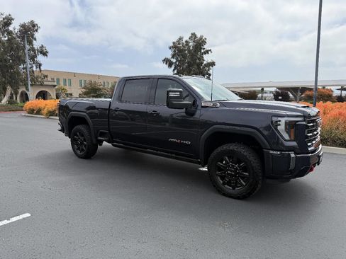 Used 2024 GMC Sierra 2500 AT4 w/ AT4 Premium Plus Package AWD/4WD image 7