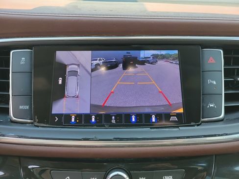 Used 2020 Buick Enclave Avenir w/ Avenir Technology Package FWD image 17
