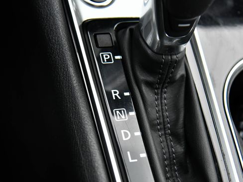 Used 2024 Nissan Altima 2.5 SV image 24