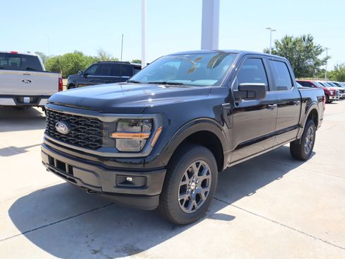 New 2026 Ford F150 STX w/ Equipment Group 200A AWD/4WD image 9