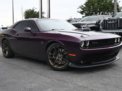 Used 2020 Dodge Challenger R/T Scat Pack w/ Shaker Package RWD image 2