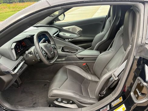 Used 2024 Chevrolet Corvette Stingray Preferred Cpe w/ 2LT RWD image 16