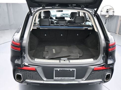 Used 2022 Genesis GV70 2.5T w/ Select Package image 37