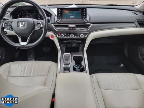 Used 2018 Honda Accord Touring image 12