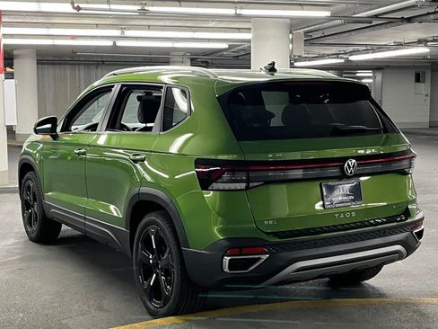 New 2025 Volkswagen Taos SEL AWD/4WD image 5