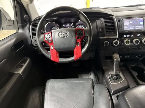 Used 2020 Toyota Sequoia TRD Pro AWD/4WD image 11