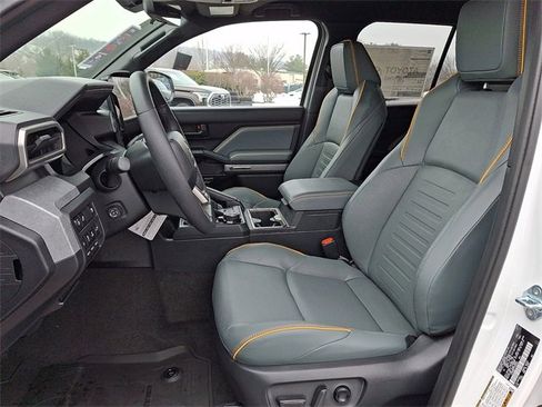 New 2026 Toyota 4Runner Trailhunter image 6