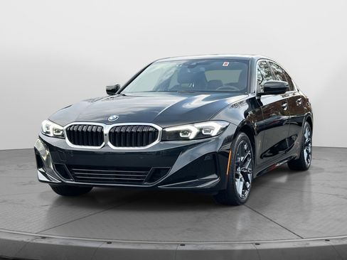Used 2025 BMW 330i xDrive Sedan image 2