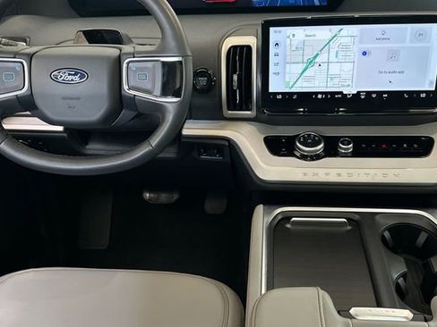 Used 2025 Ford Expedition Max Active image 15
