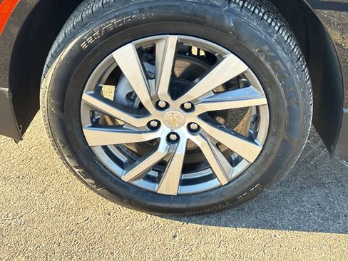 Used 2024 Chevrolet Equinox LT w/ LPO, Floor Liner Package image 9