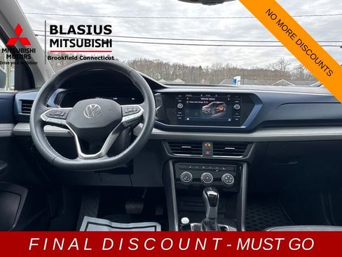 Used 2023 Volkswagen Taos SE image 25