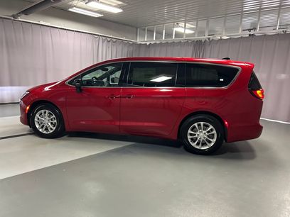 New 2027 Chrysler Pacifica Select