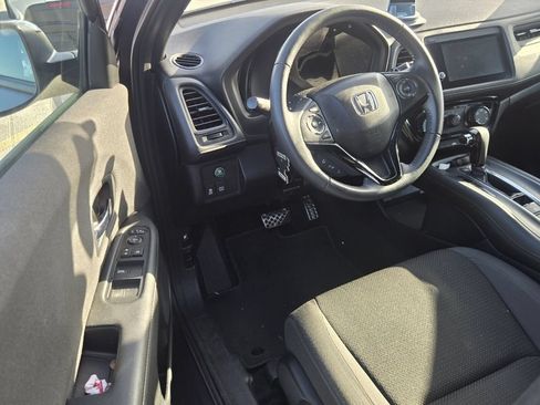 Used 2021 Honda HR-V Sport image 9