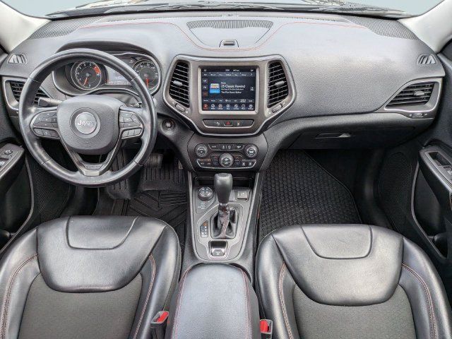 Used 2021 Jeep Cherokee Trailhawk AWD/4WD image 14