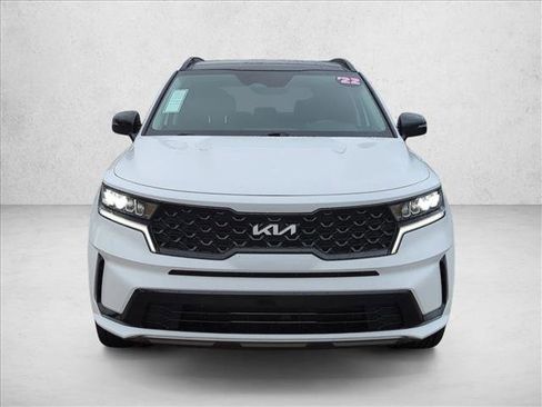 Used 2022 Kia Sorento S w/ Panoramic Sunroof Package FWD image 2