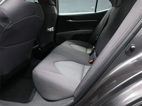 Used 2024 Toyota Camry LE image 20