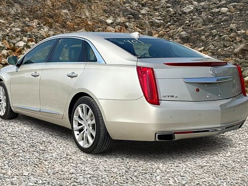 Used 2015 Cadillac XTS Luxury image 12