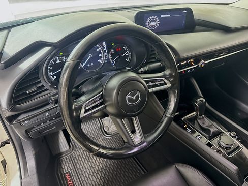 Used 2019 MAZDA MAZDA3 Sedan w/ Preferred Package FWD image 22