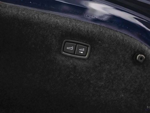 Used 2020 Porsche Taycan Turbo image 91