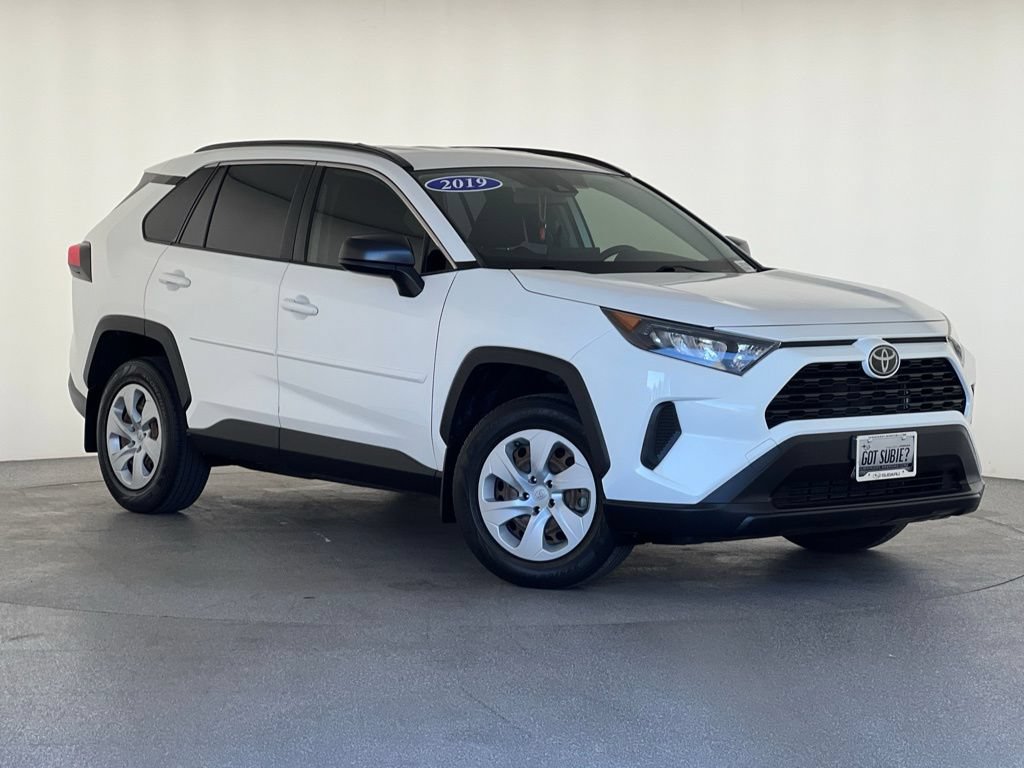 Used 2019 Toyota RAV4 LE w/ Carpet Mat Package FWD image 44