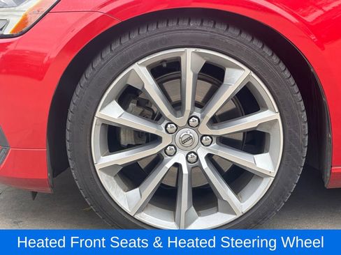 Used 2019 Volvo S60 T5 Momentum w/ Multimedia Package image 10