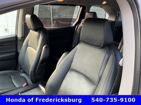 Certified 2021 Honda Odyssey Touring image 36