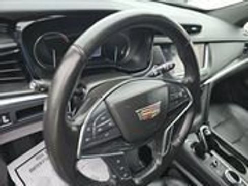 Used 2020 Cadillac XT5 Premium Luxury image 12