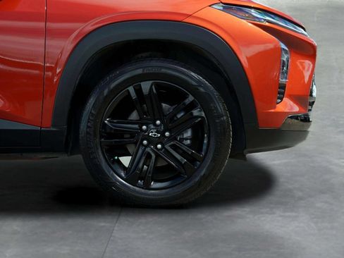 Used 2024 Chevrolet Trax ACTIV w/ Sunroof Package FWD image 9