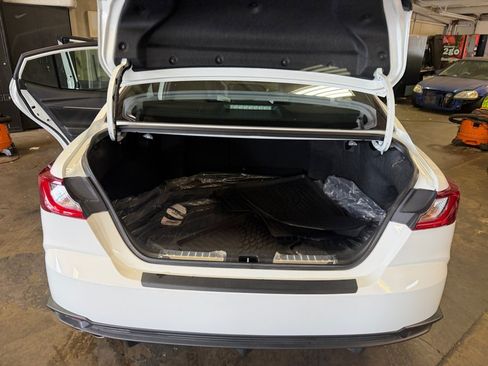 Certified 2026 Toyota Camry SE w/ Convenience Package FWD image 18