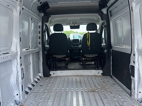 Used 2026 RAM ProMaster 2500 w/ Convenience Group FWD image 25