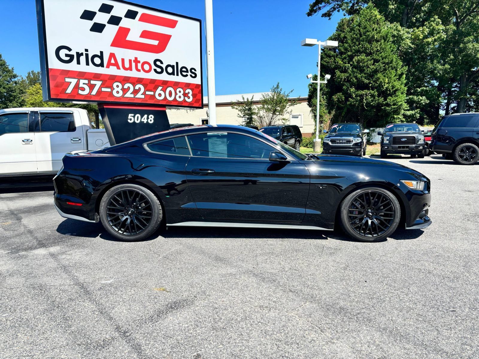 Used 2015 Ford Mustang GT Premium w/ GT Performance Package RWD image 2