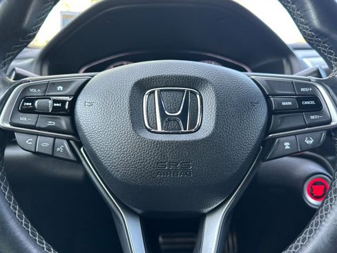 Used 2018 Honda Accord Sport image 24