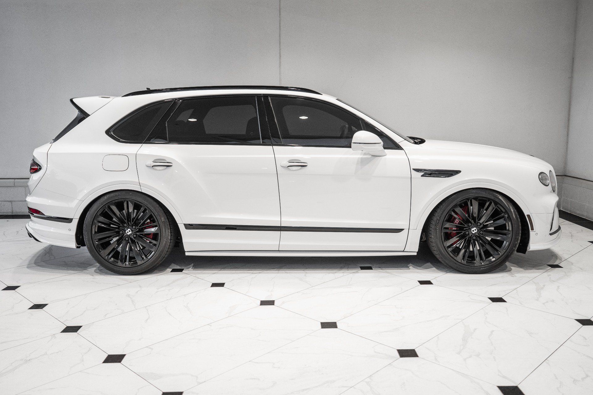 Used 2021 Bentley Bentayga Speed AWD/4WD image 5
