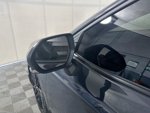 Used 2025 Toyota Camry SE FWD image 10