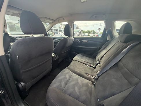 Used 2014 Nissan Rogue S FWD image 11